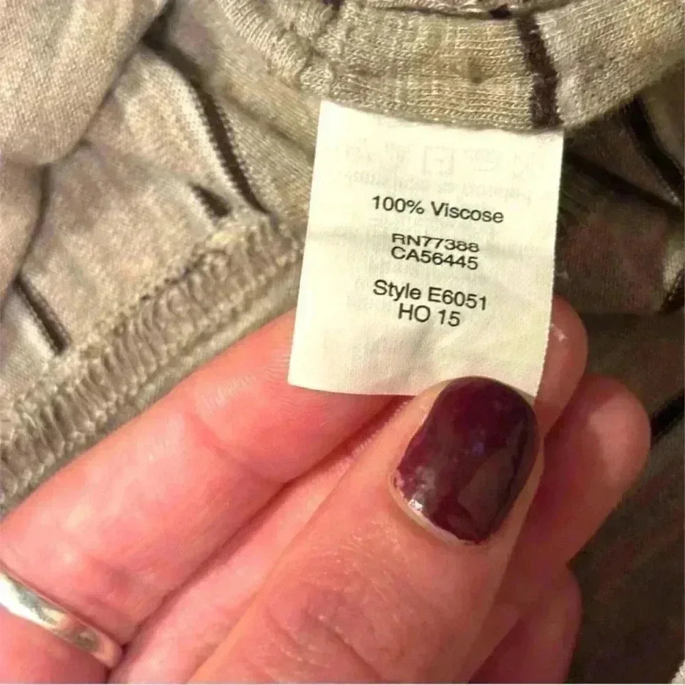 Madewell Long Sleeve Stripe Pattern V-neck Beige Relaxed Fit High-Low Anthem Tee - Picture 16 of 16